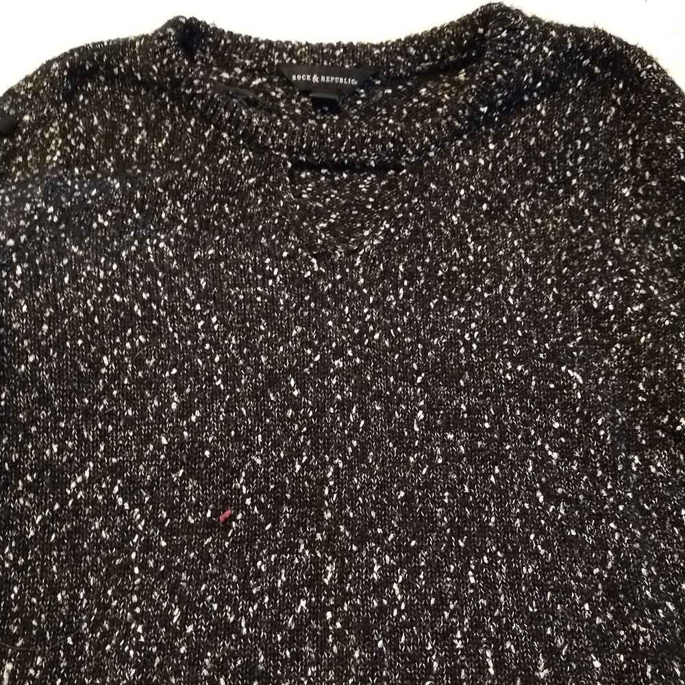 Women's Rock & Republic Black and White Sweater
